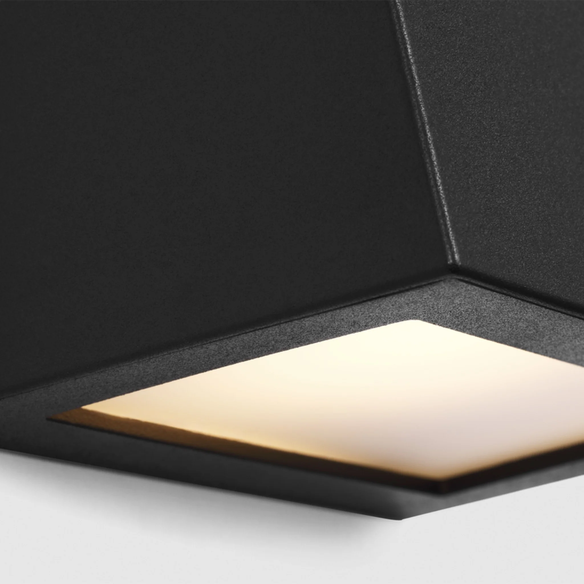 KAKUDO OUTDOOR LED WALL LANTERN (MULTIPLE SIZES) - Image 15