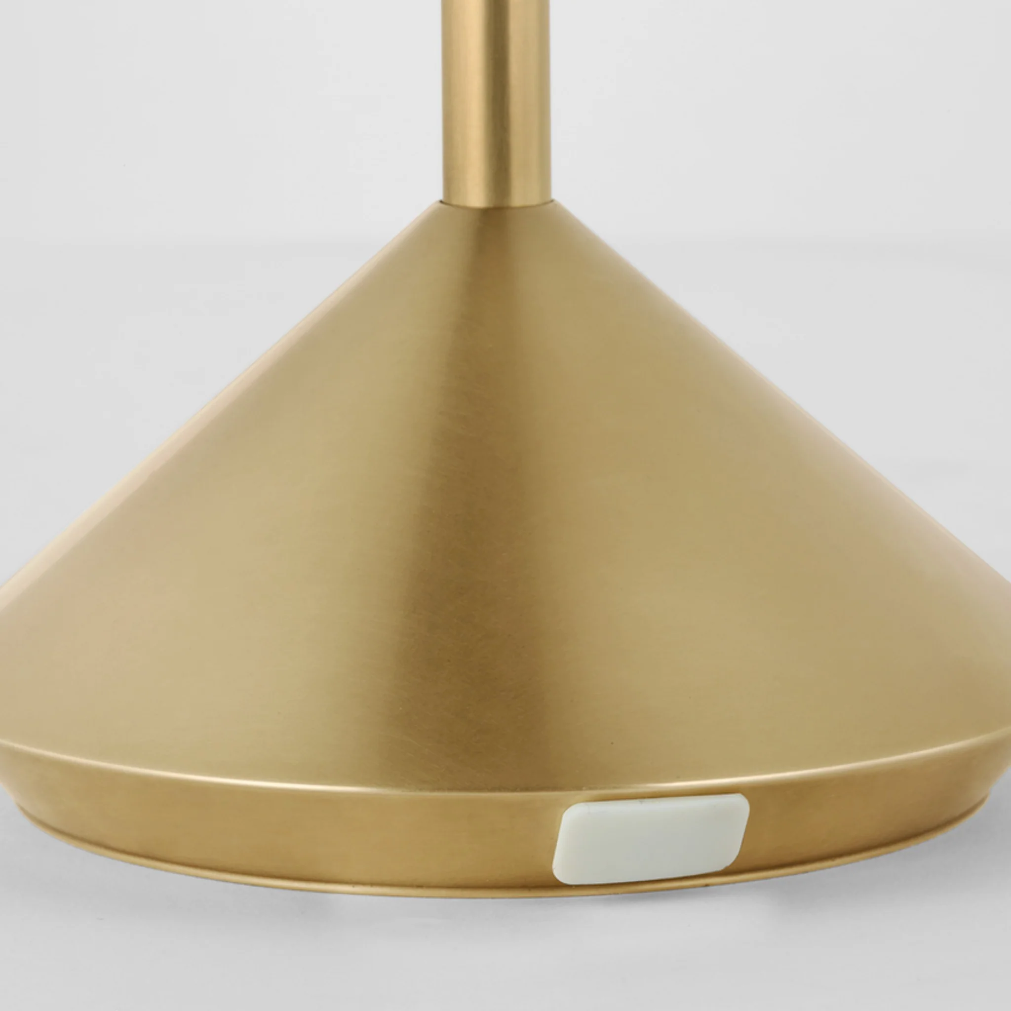 MONETA ACCENT RECHARGEABLE TABLE LAMP - Image 16