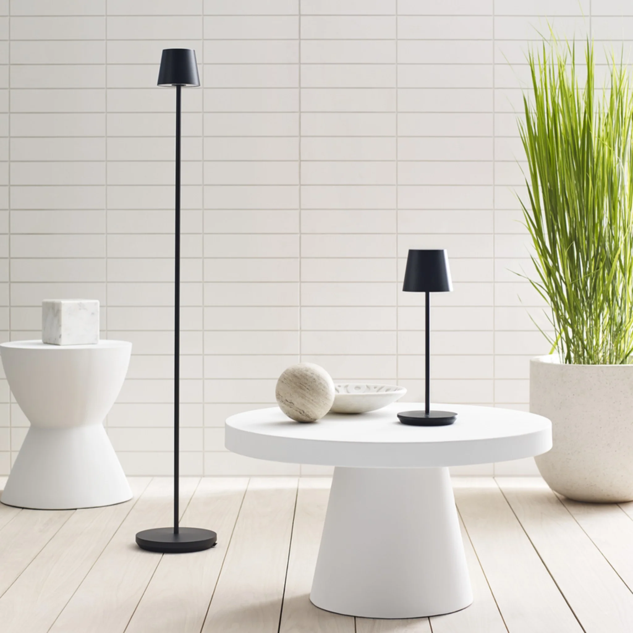 NEVIS MEDIUM RECHARGEABLE FLOOR LAMP - Image 14
