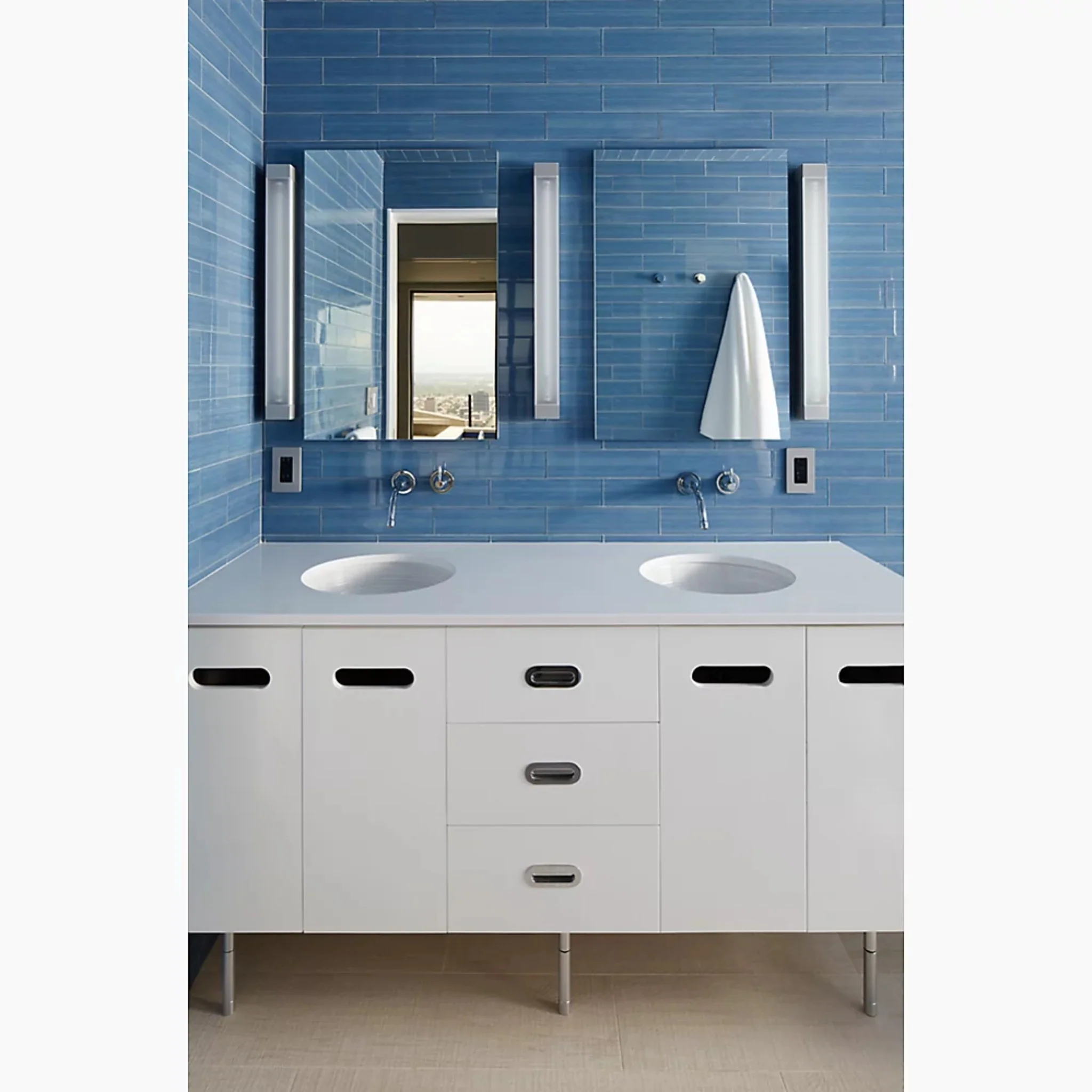 VERDERA 24 X 30 INCHES MEDICINE CABINET WITH PULL-OUT MIRROR - Image 7