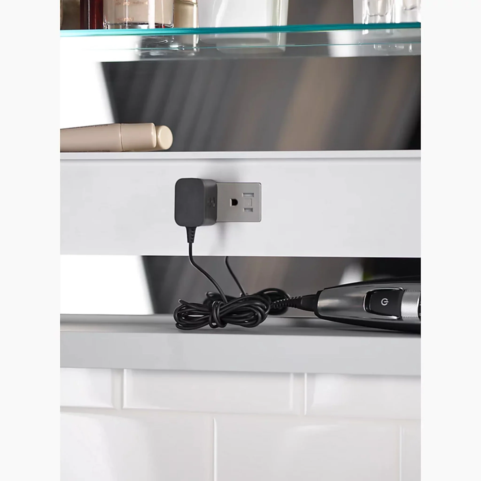 VERDERA 40 X 30 INCHES LIGHTED MEDICINE CABINET - Image 8